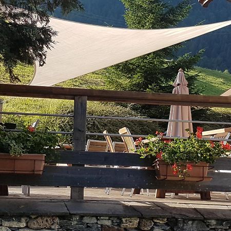 Hotel Chalet La Source Saint-Nicolas-la-Chapelle  Exterior foto